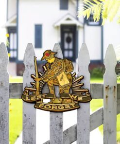 anzac day. australian rising sun. lest we forget hanging metal sign poppy road ntb564msv1 1030