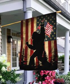 Bigfoot Rock On American Flag DBD2786Fv1