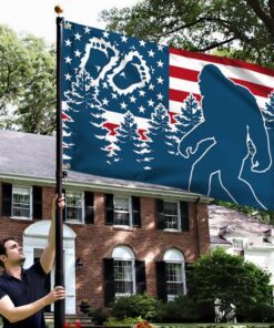 bigfoot sasquatch grommet flag forest nnt23gf 6017