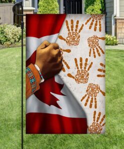 canada every child matters flag lnt08f 6692