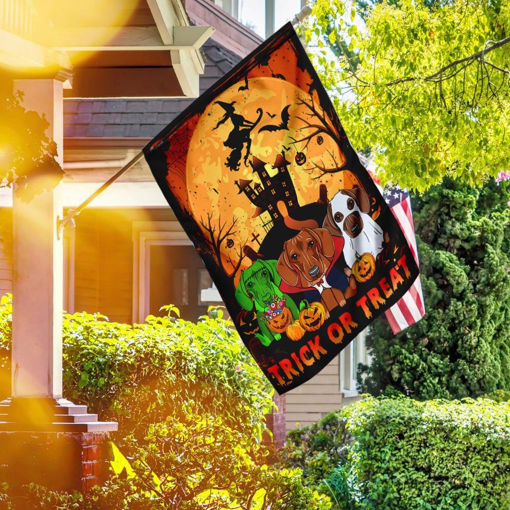 Dachshund Halloween Flag Flagwix™ Trick Or Treat Dachshund Dog Flag