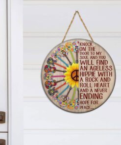 guitars hippie round wooden sign knock on the door to my soul qnk861wd 2685