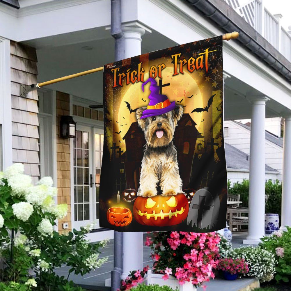 Halloween Trick Or Treat Flag Flagwix™ Yorkshire Terrier Flag - Image 3