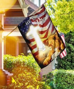 he is risen lion and lamb flag 1679