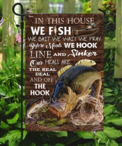 in this house we fish flag 8179