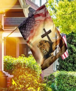 jesus lion and lamb holy spirit flag 8354