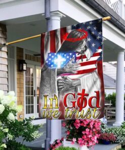 Jesus Flag Hug USA NTB280Fv1
