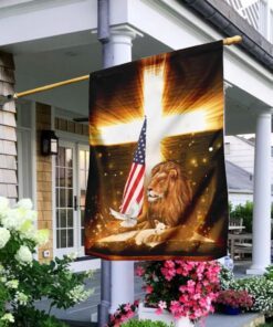 Lion God And Lamb American Flag
