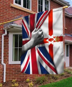 Northern Ireland And Union Flag QNK880Fv1