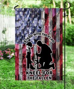 veteran soldier kneeling flag mln67f 8844