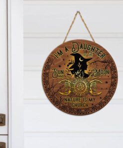 witch craft. daughter of sun and moon round wooden sign thh3242wd 6344
