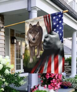 Wolf  American Flag