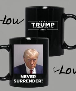 Trump Never Surrender Coffee Mug