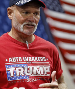 Auto worker for trump 2024 i-shirts